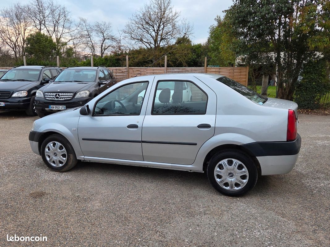 Dacia Logan 1.5 dci 70ch Lauréat 145mkm (image 10)