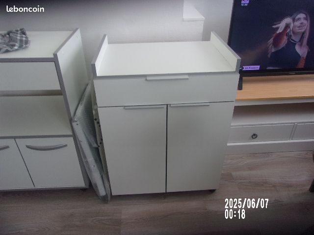 Petit buffet fermé (image 1)