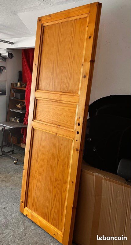 Porte intérieure en bois massif (sapin) (image 2)