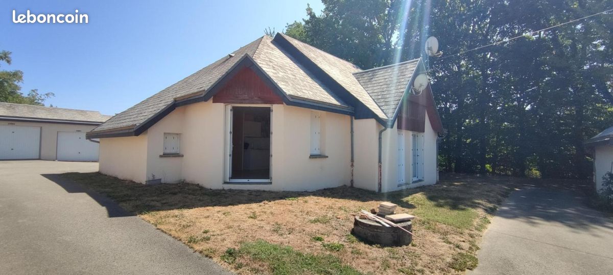 Maison 1 pièce 37 m² · à Chamberet · 37 m² · 302 €