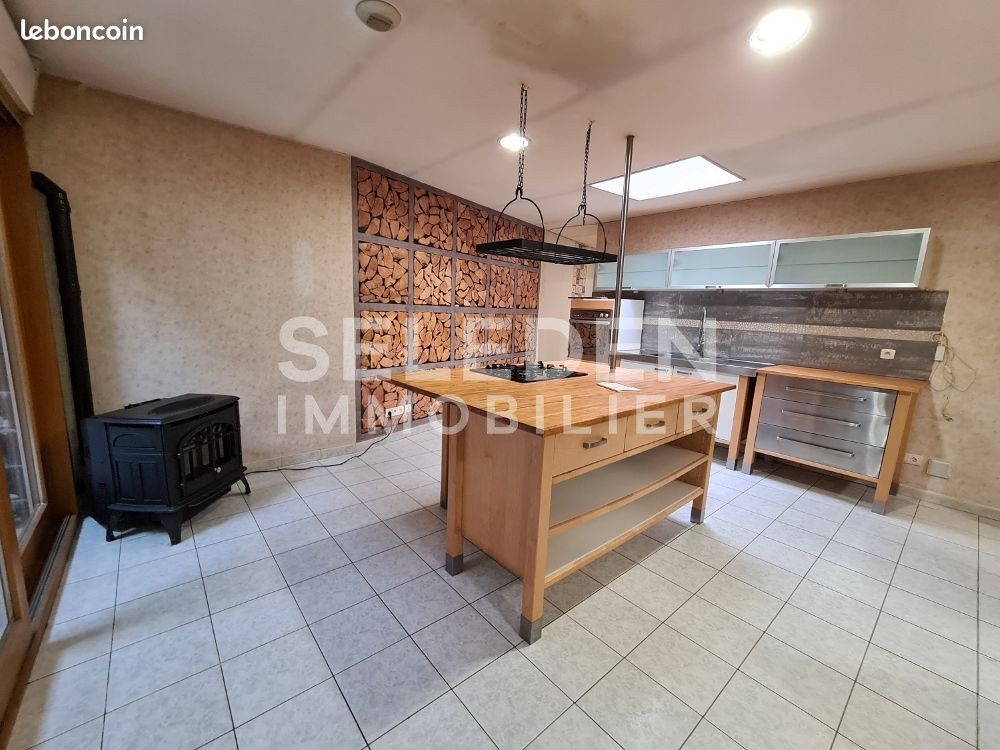 Appartement 2 pièces 84 m² · à Noeux-les-Mines · 84 m² · 650 €