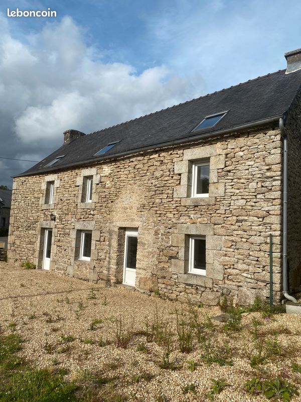 Maison 10 pièces 188 m² · à La Feuillée · 188 m² · 270 400 €