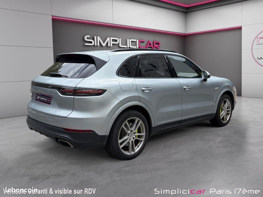 PORSCHE CAYENNE E-Hybrid 3.0 V6 462 ch Tiptronic BVA - FULL OPTIONS - RIEN A PREVOIR - ENTRETIEN A JOUR - PACK CHRON (image 13)