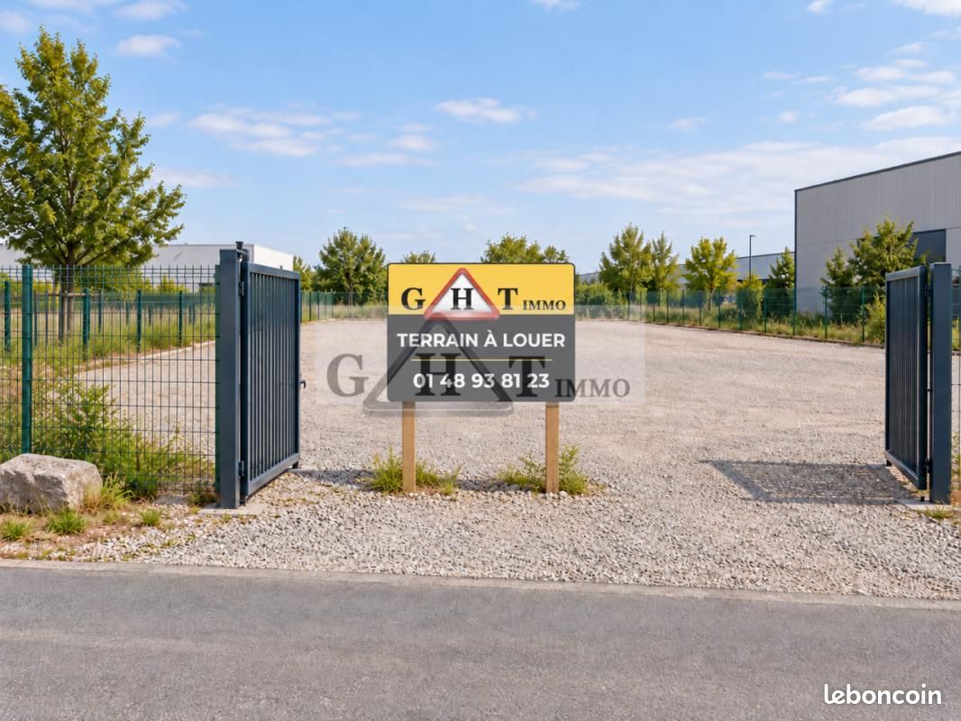Terrain 2500 m² · à Villeparisis · 5 800 €/mois