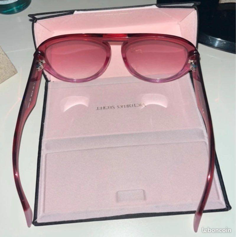 Lunettes De Soleil Oversize Rose Hally & Son HS864 - Monture Grande Taille, Verres Teintés, Neuf