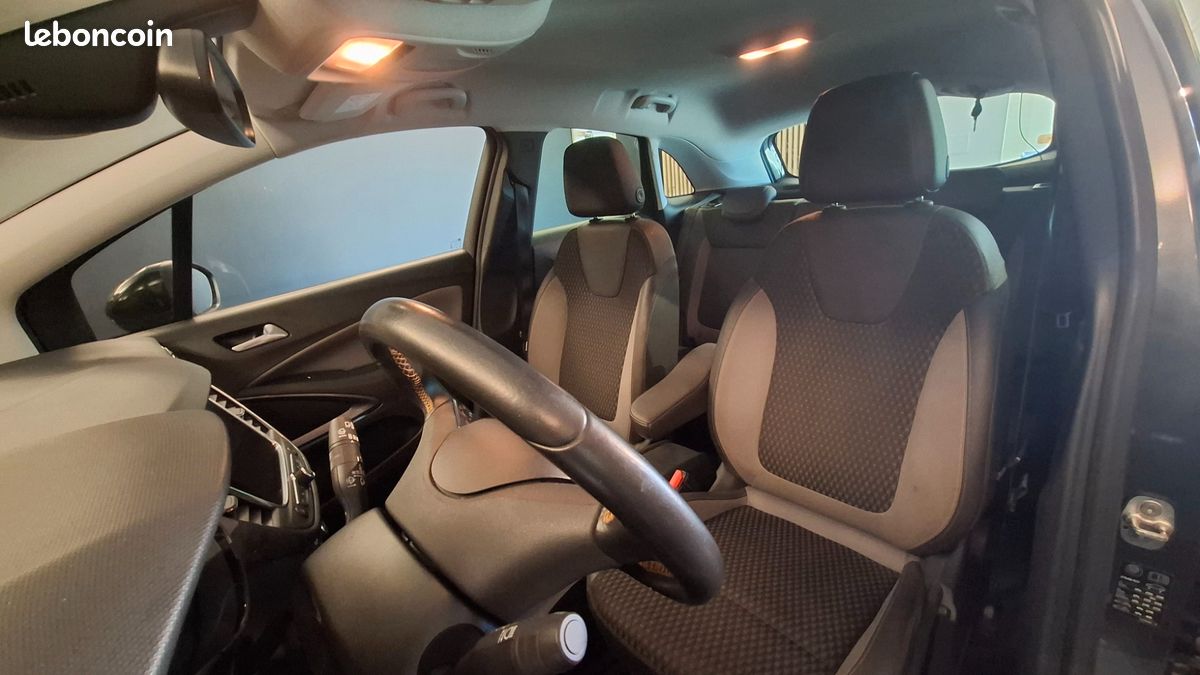 OPEL CROSSLAND X 1.2 T 110CH INNOVATION BOÎTE AUTO - CARPLAY - AFFICHAGE TÊTE HAUTE - DISTRIBUTION Ok (image 5)