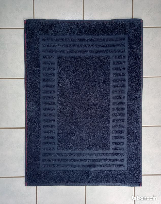 Un lot de 2 Tapis de salle d'eau (image 2)