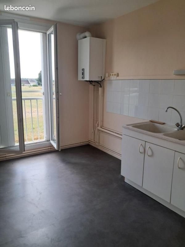 Appartement 3 pièces 70 m² · à Saint-Branchs · 70 m² · 538 €