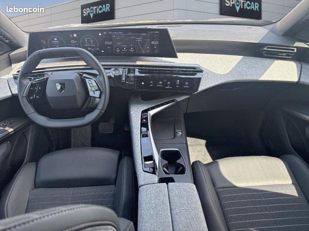 Peugeot 3008 1.2 Hybrid 136ch Allure e-DCS6 (image 8)