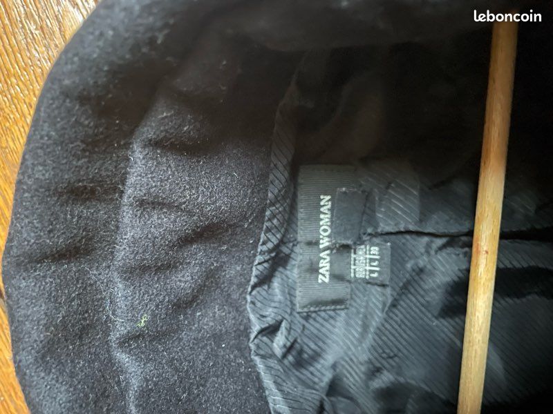 Manteau noir en laine (image 4)