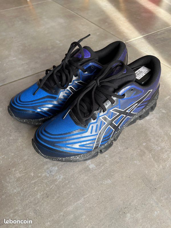 Basket Asics GEL-QUANTUM 360 VII bleu-noir (image 1)