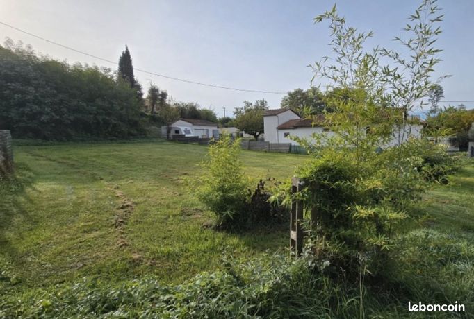 Terrain 1 036 m² Le Vernet