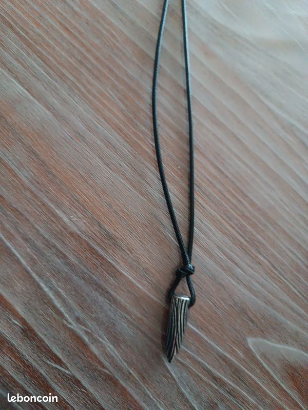 Collier pendentif balle (image 3)