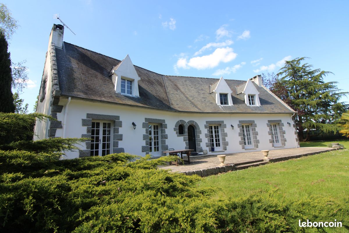 Maison 9 pièces 200 m² · à Guémené-Penfao · 200 m² · 355 640 €