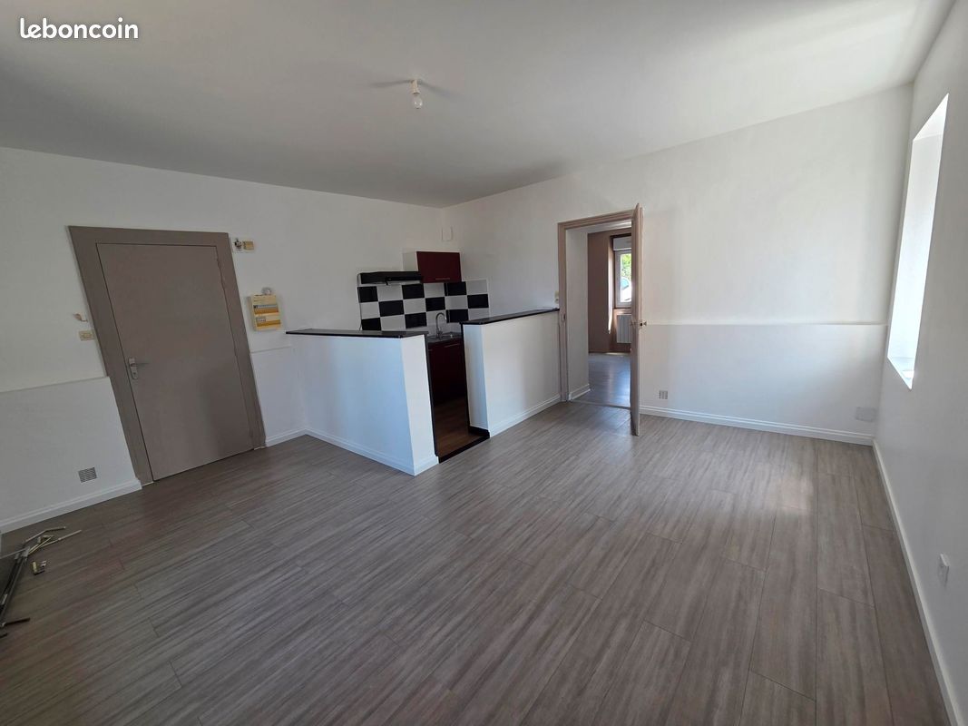 Appartement 2 pièces 44 m² · à Segré-en-Anjou Bleu · 44 m² · 420 €/mois