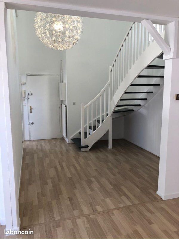 Appartement a louer douai - 5 pièce(s) - 100 m2 - Surfyn