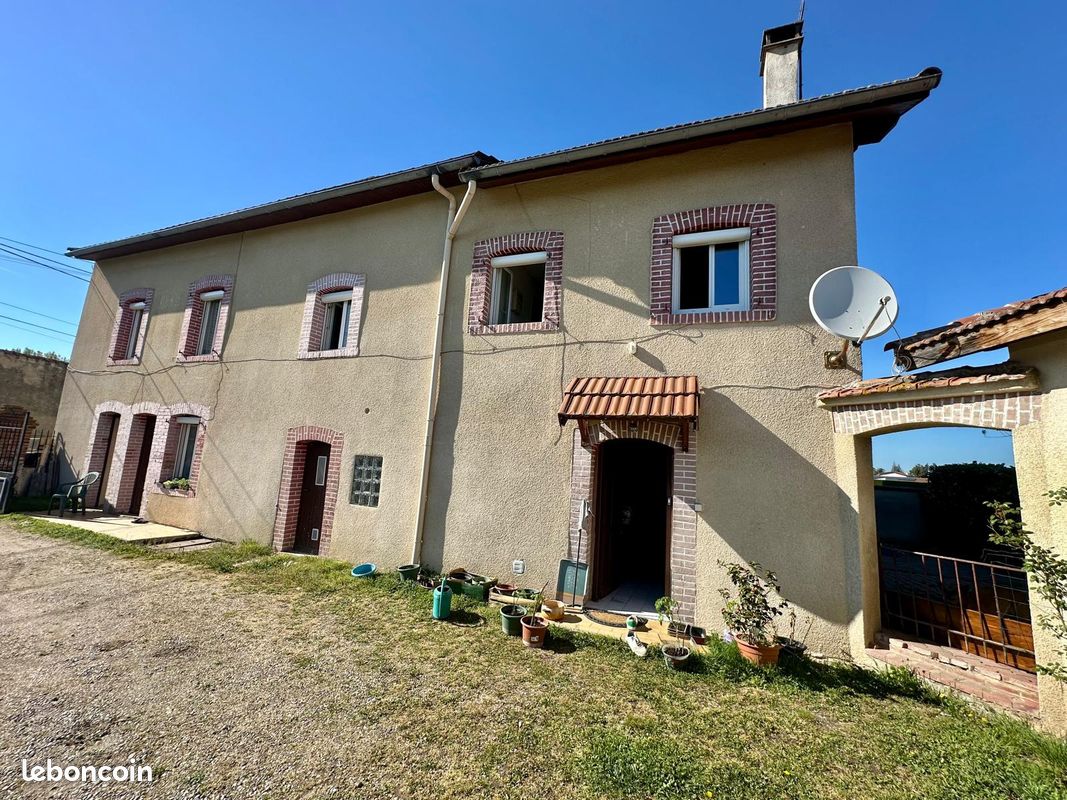 Immeuble 150 m² · à Cuzieu · 150 m² · 220 000 €