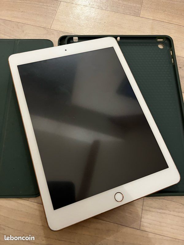 IPad 6e gen 2018 32go WiFi + Apple Pencil 1 (image 1)
