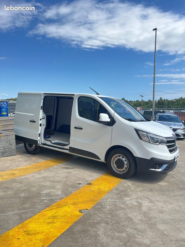 Renault TRAFIC L1H1 extra blue dci 150 - 24 (image 3)