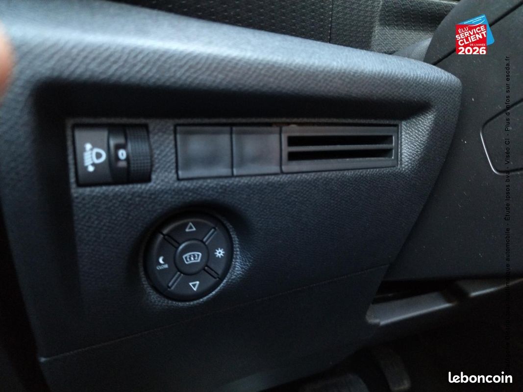 Citroen C4 PureTech 130ch S&S Shine EAT8 (image 22)