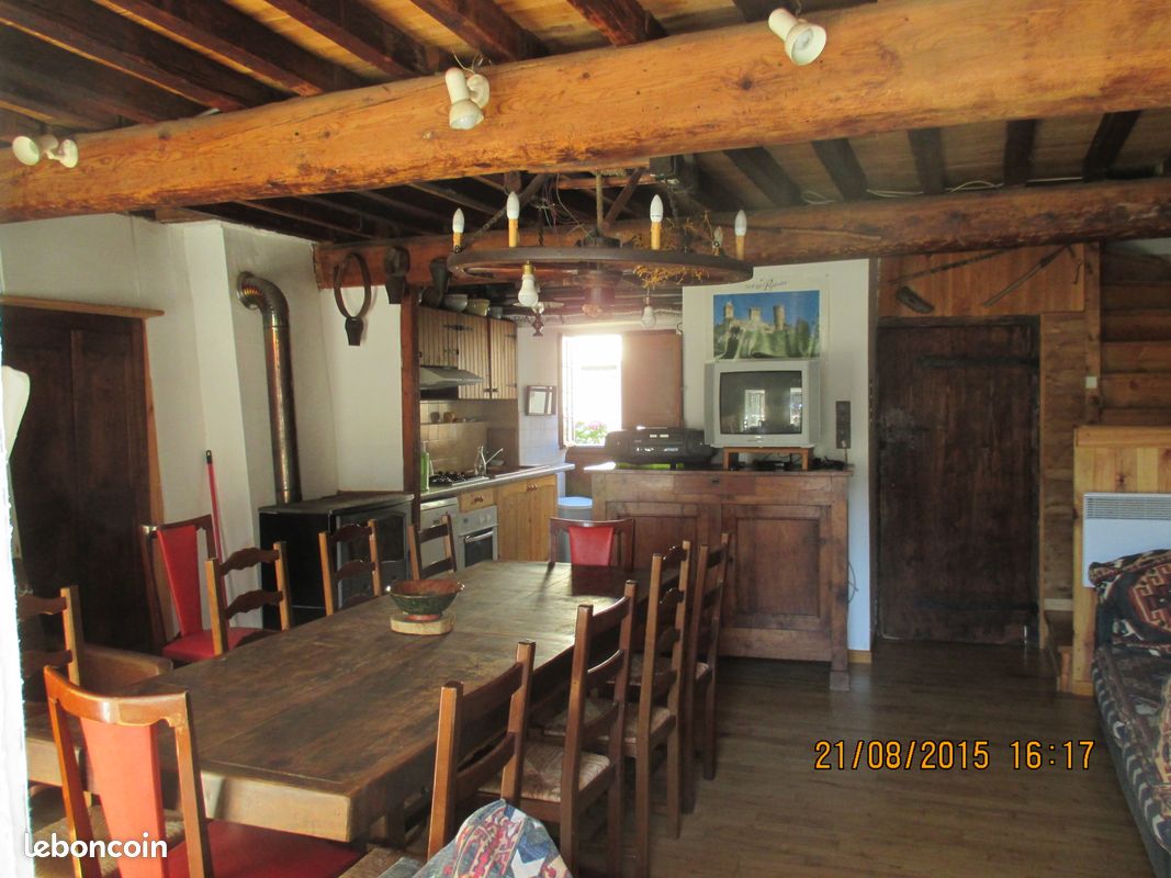 GRANDE Location saisonnièreTYPE CHALET (5 chambres )10/11 Per. En ARIÈGE/PYRÉNÉES (image 2)