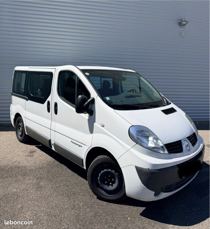Renault trafic 2.0 DCI 115Cv 6 places équipé TPMR garantie (image 3)