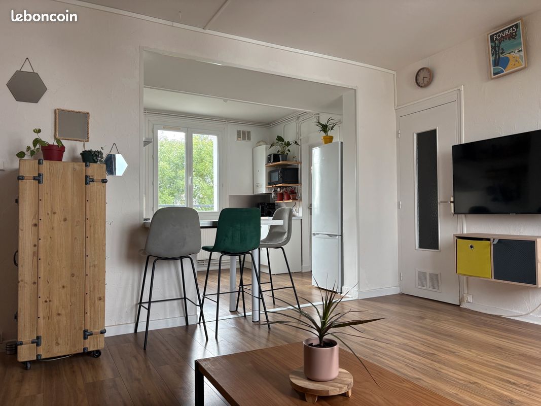 Appartement 3 pièces 70 m² · à Rochefort · 70 m² · 140 000 €