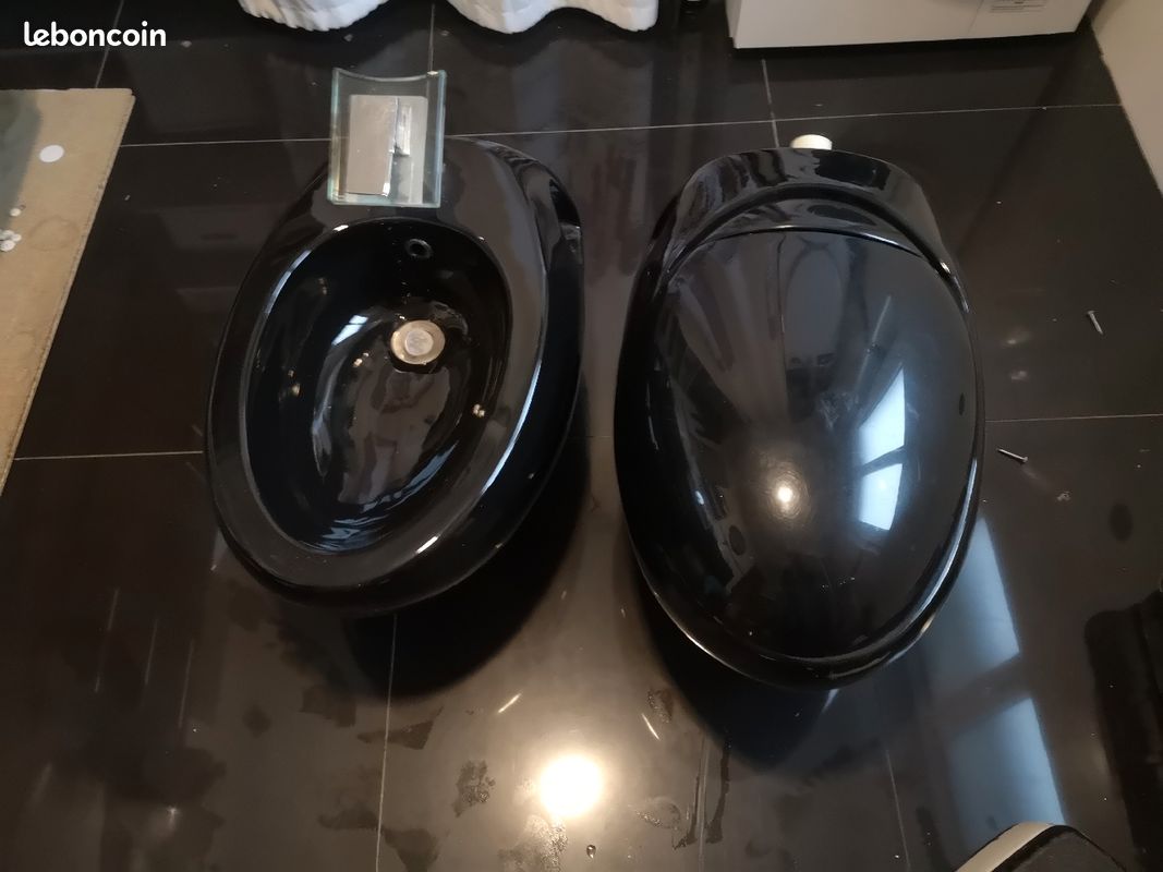 Bidet + toilette noire (image 2)