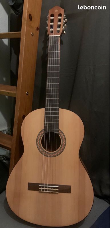 Guitare Yamaha (Caen ) (image 3)