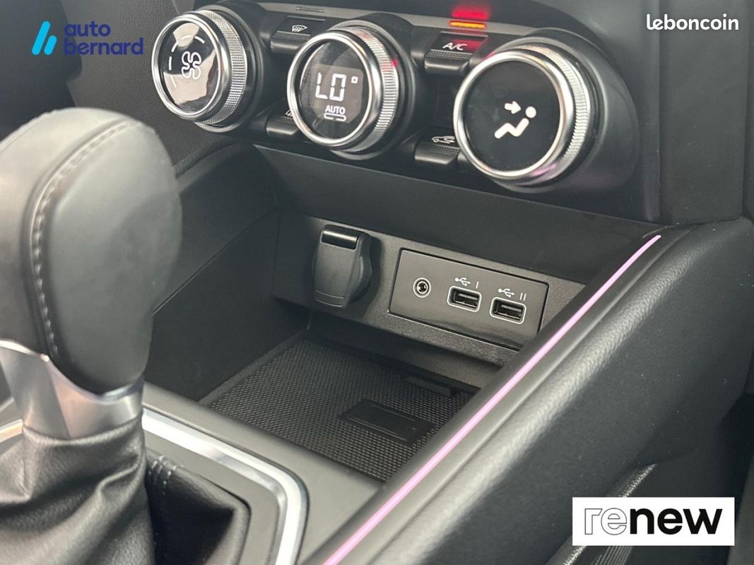 Renault Clio 1.6 E-Tech 145ch full hybrid Techno (image 16)
