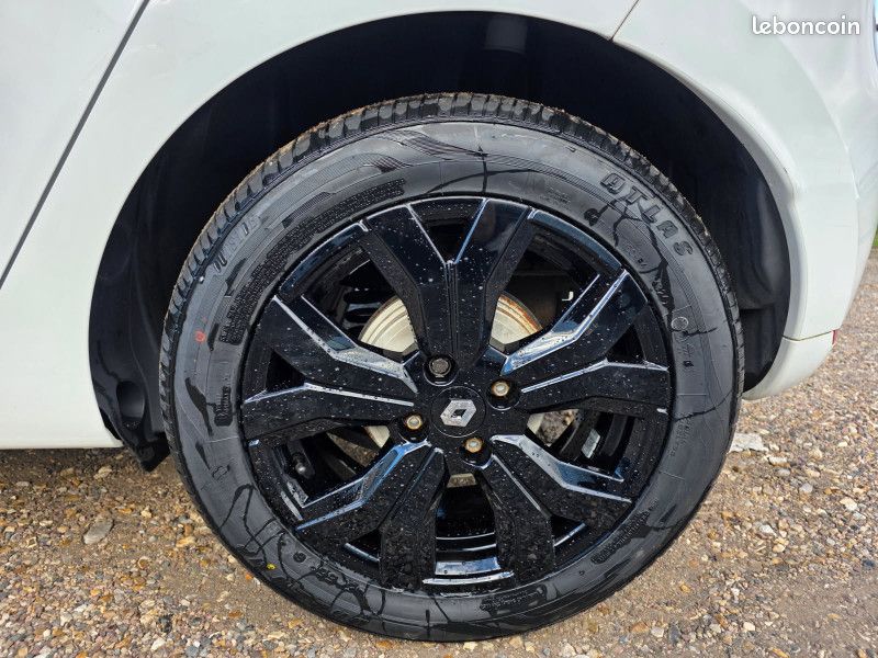 Renault CLIO IV 1.5 DCI 75CH ENERGY LIMITED 5P EURO6C (image 20)