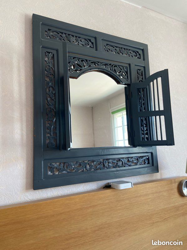 Miroir exotique en bois (image 1)