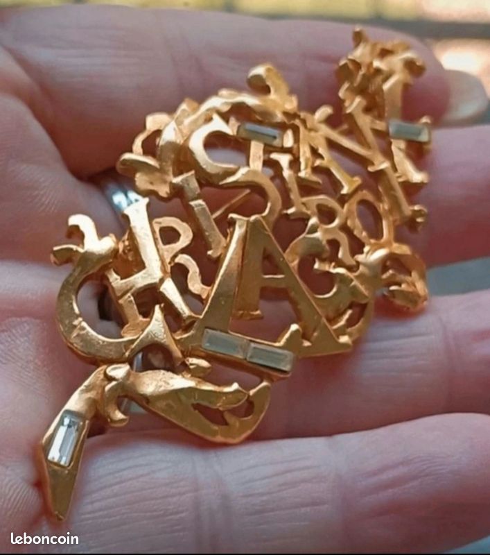 Broche Chico's Croix – Métal Ton Or Rose & Strass – Signée – Neuve Avec étiquette