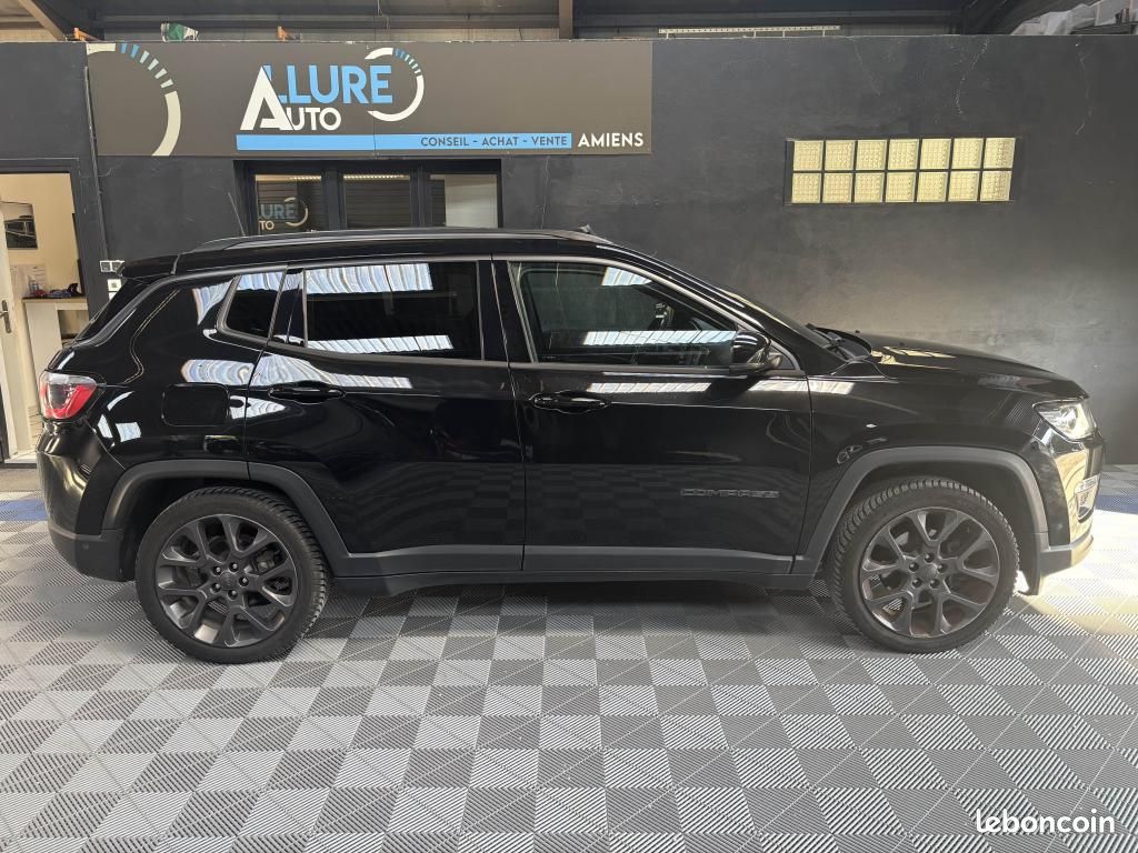 JEEP COMPASS 4x2 1.4 MultiAir 140 S / Toît Ouvrant - CarPlay (image 2)
