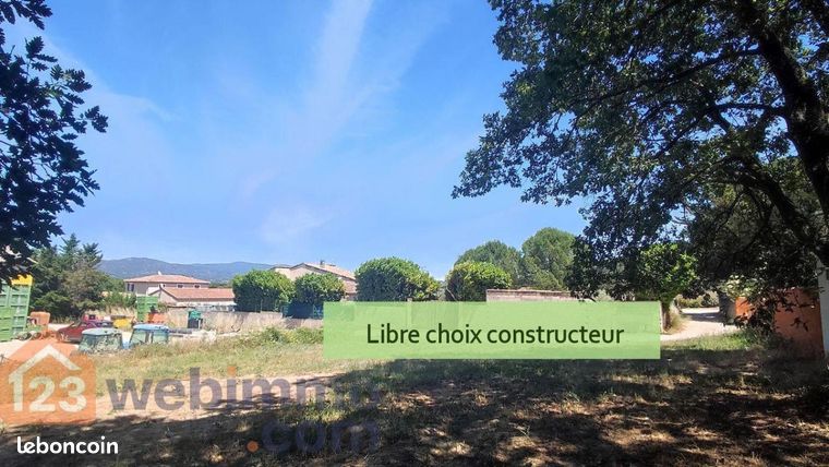 Terrain 723 m² Charleval