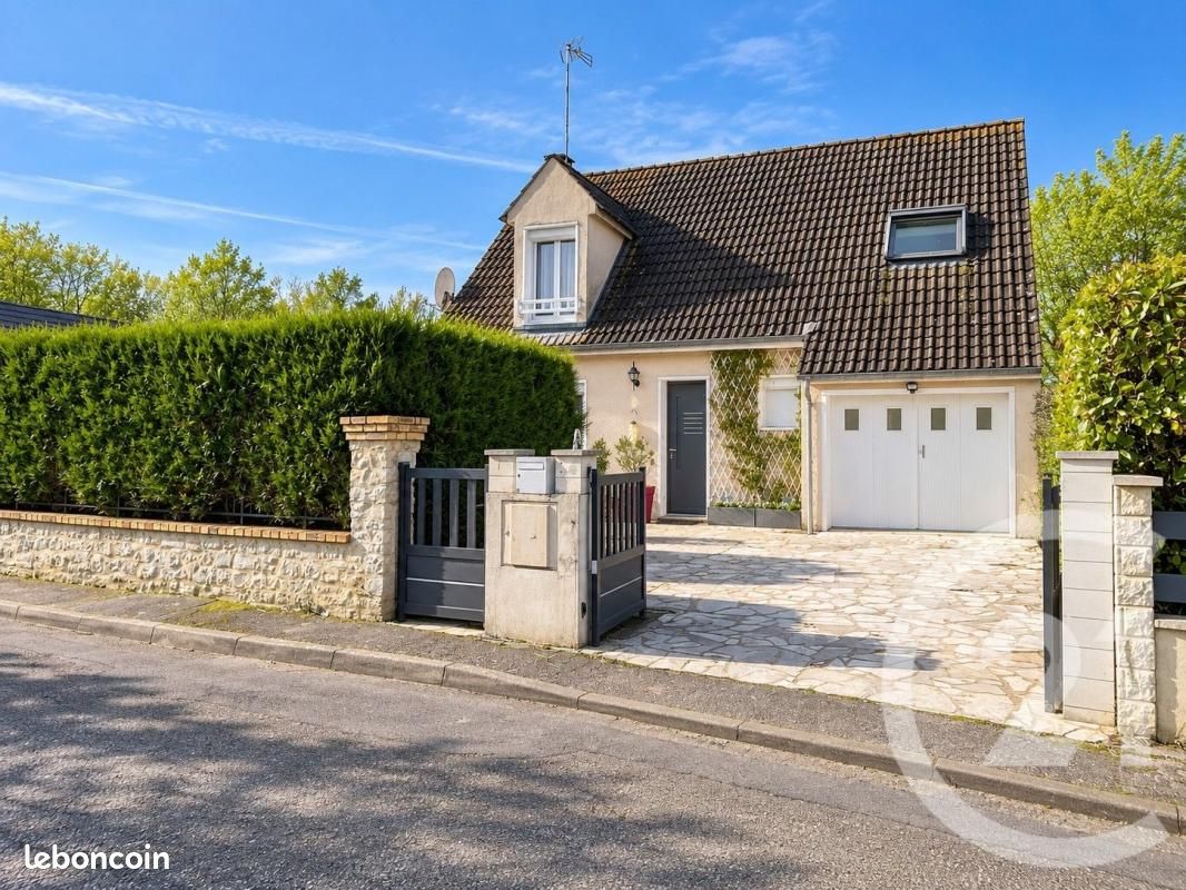 Maison 5 pièces 92 m² · à Ozoir-la-Ferrière · 92 m² · 399 900 €