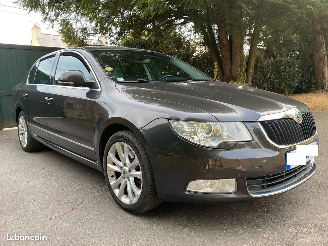 skoda-superb-2010-170-ch-voitures