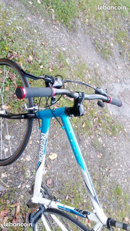 Vélo de loisirs Decathlon Sport 7.2 en aluminium, idéal pour les balades sur route. - Type de vélo : Vélo de loisirs - (image 11)