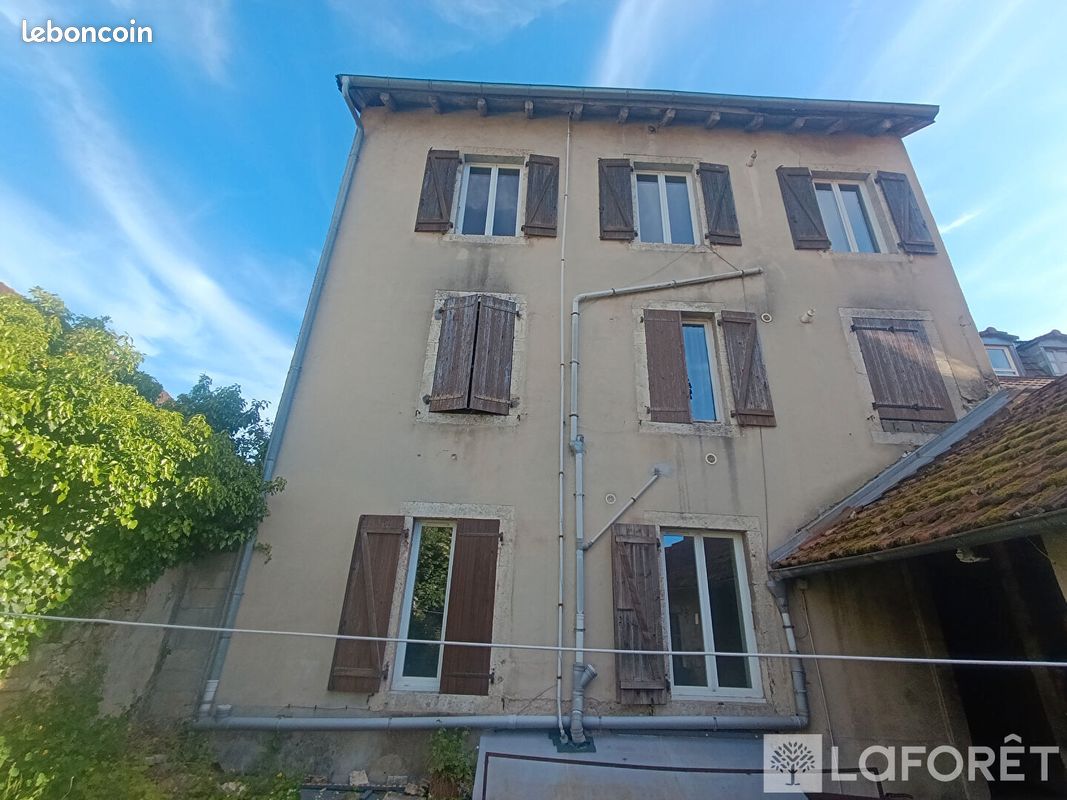 Immeuble 11 pièces 280 m² · à Hérimoncourt · 280 m² · 177 575 €