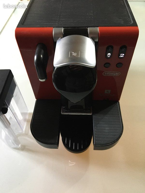 Coffee Maker En660 Nespresso Machine à Café Cafetière à Dosettes