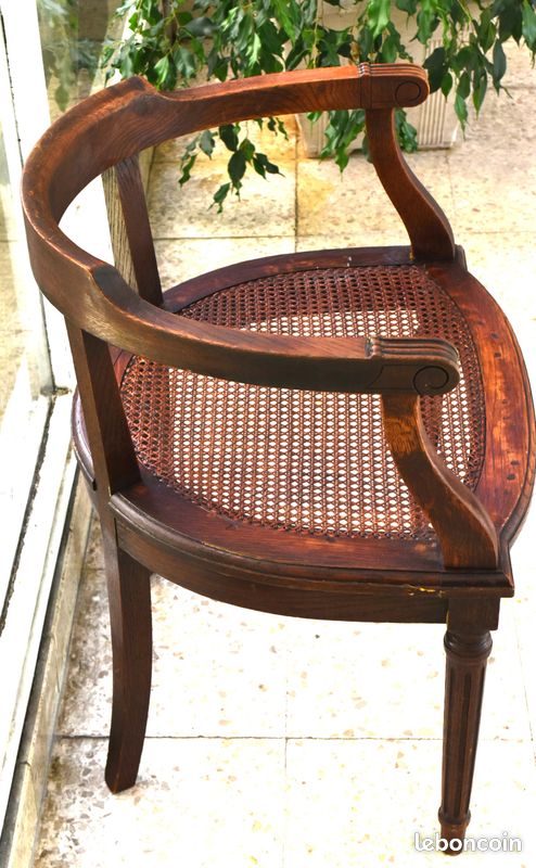 Ancien fauteuil en bois de chêne massif epoque 1930 de direction bureau confortable (image 1)