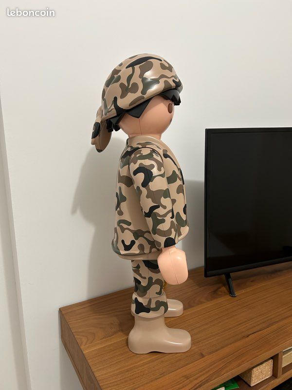 Playmobil - Playmobil XXL COMMANDO Custom militaire by Wase - 2020 et Playmobil - Playmobil XXL COMMANDO Custom militaire by Wase - 2020 et