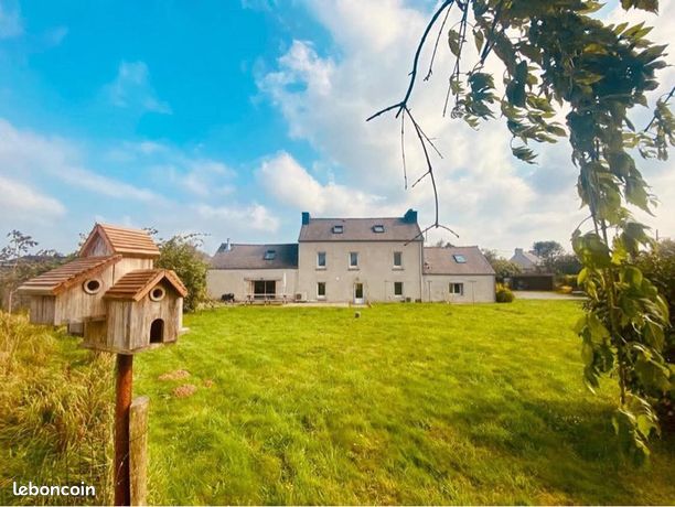 Maison de charme rénovée – grand jardin, dépendance et nature – proche Plabennec