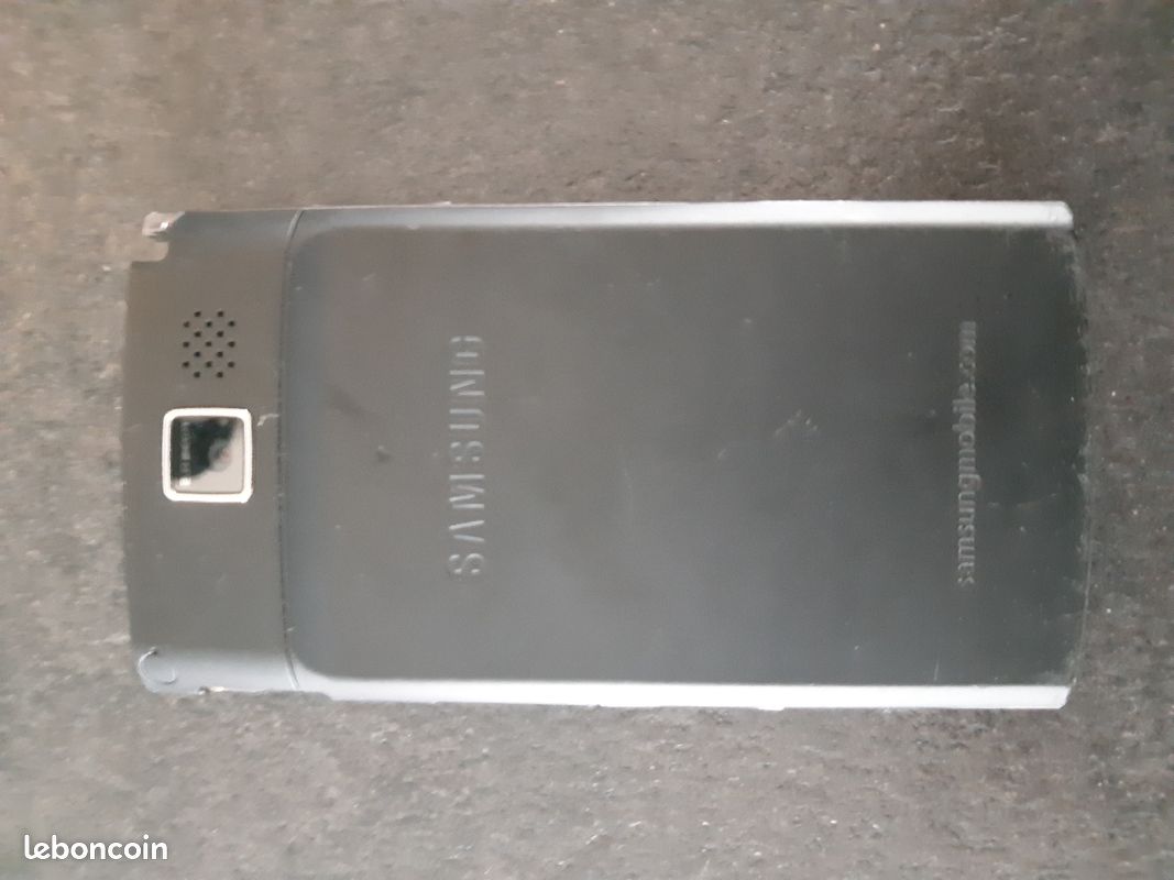 Téléphone "clavier" vintage SAMSUNG (image 2)