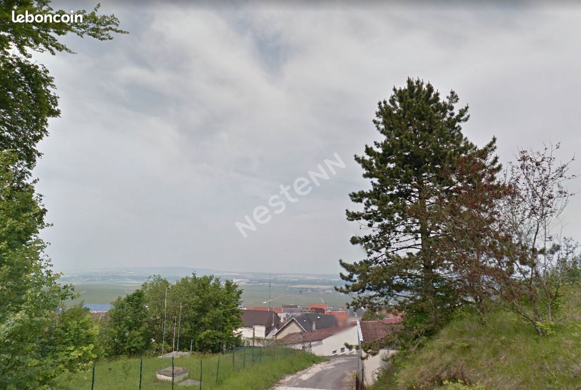 Terrain 1068 m² · à Verzenay · 1 068 m² · 162 160 €