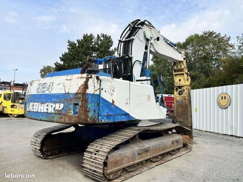 Liebherr R924B HD-SL + PINCE A FERRAILLES (image 5)