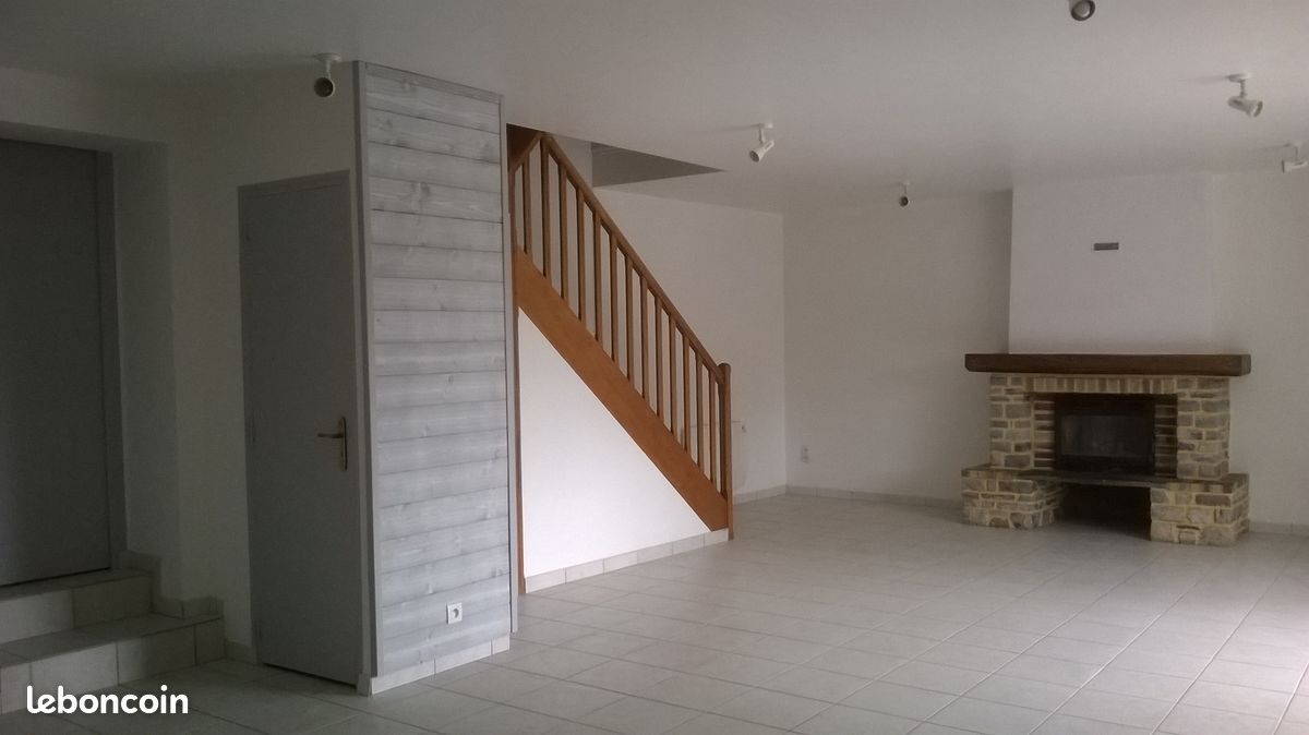 Maison 5 pièces 130 m² · à Tresboeuf · 130 m² · 950 €