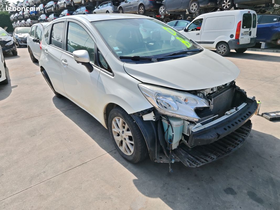 Nissan note accidentée (image 2)