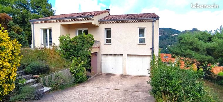 Maison 5 pièces 130 m²