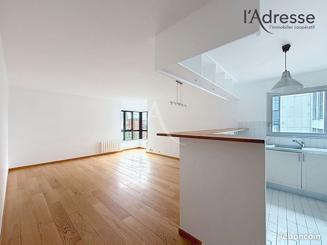 Appartement 3 pièces 71 m² · à Suresnes · 71 m² · 1 820 €
